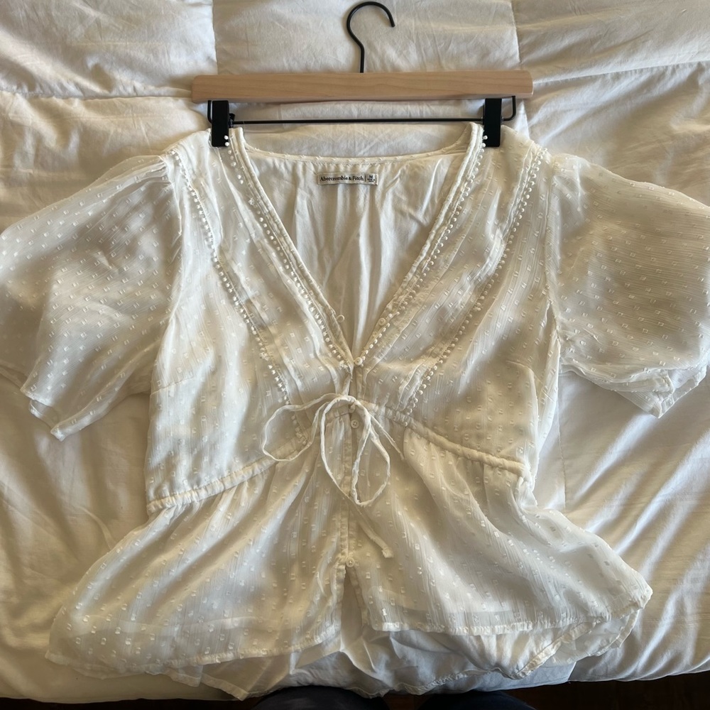 White blouse Abercrombie and fitch